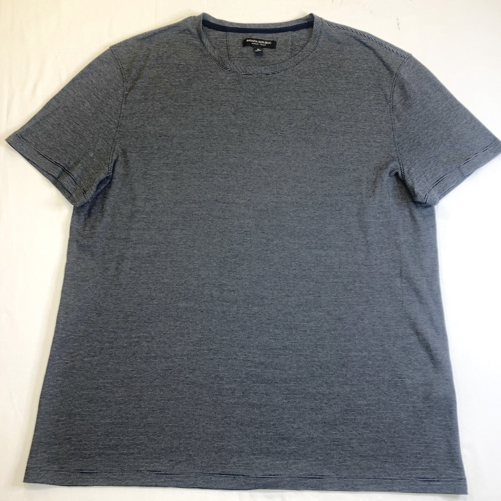 Banana republic luxury tee shirt